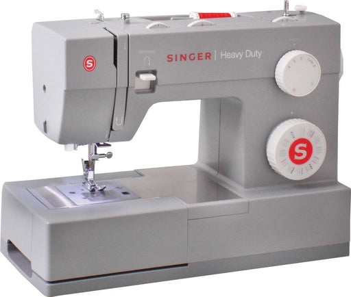 Singer heavy duty 4432. automatic sewing machine