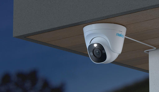 REOLINK P344 DOME IP safety camera inside \\u0026 Au�en 2880 1616 pixel room ceiling (REO-P344)