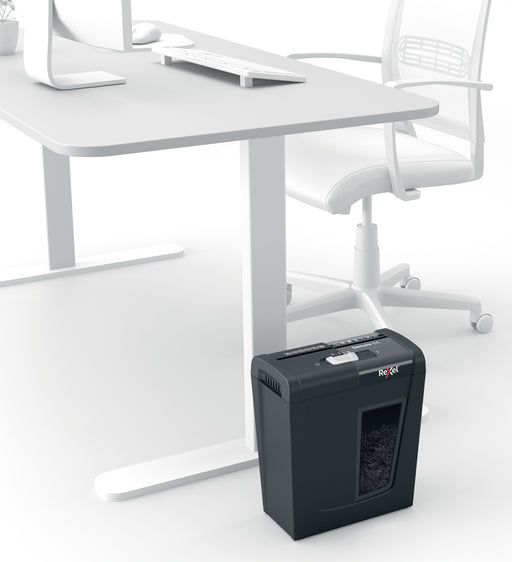Rexel Secure S5 file destroyer with strip cut p-23 6 mm. Up to 5 sheet. Black